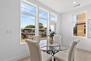 727 W 10th St, Dallas, TX 75208 - Photo 16