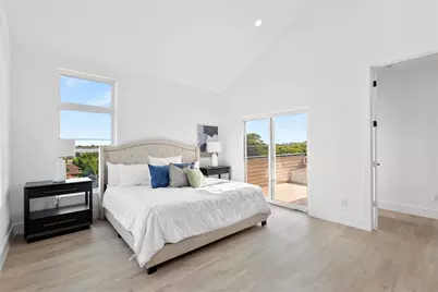 727 W 10th Street #108, Dallas, TX 75208 - Photo 28