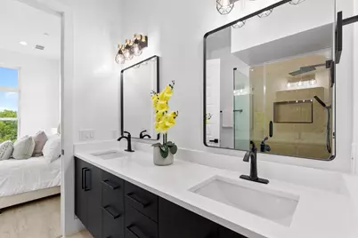 727 W 10th Street #108, Dallas, TX 75208 - Photo 22