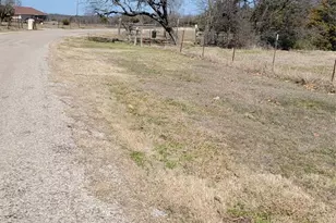 655 Ewing Rd, Ferris, TX 75125 - Photo 10