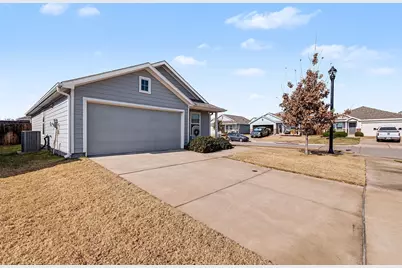 702 Slocum Way, Princeton, TX 75407 - Photo 2