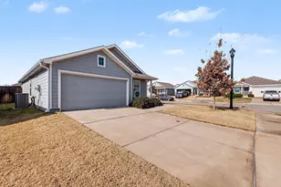 702 Slocum Way, Princeton, TX 75407 - Photo 2