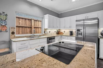 6610 La Manga Drive, Dallas, TX 75248 - Photo 10