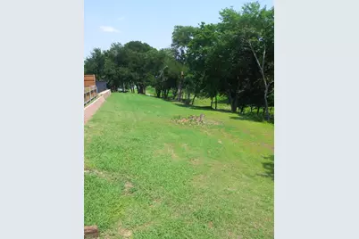 5402 Edgewater Circle, Rowlett, TX 75088 - Photo 2