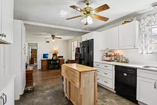 7008 Briley Dr, North Richland Hills, TX 76180 - Photo 16