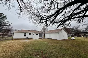 133 Gordon Dr, Azle, TX 76020 - Photo 8