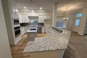 9005 Trails Edge Dr, North Richland Hills, TX 76182 - Photo 6