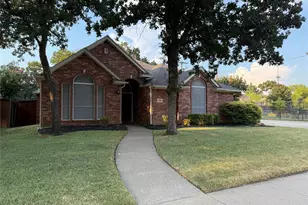 9005 Trails Edge Dr, North Richland Hills, TX 76182 - Photo 2