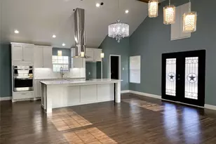 810 Thornton-Carter St, Mexia, TX 76667 - Photo 4