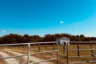 497 County Rd 4642, Trenton, TX 75490 - Photo 2