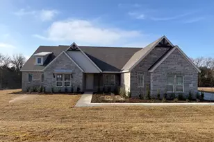 907 Perrin Ln, Van Alstyne, TX 75495 - Photo 1
