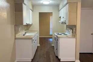 324 Rita Dr, Garland, TX 75042 - Photo 4