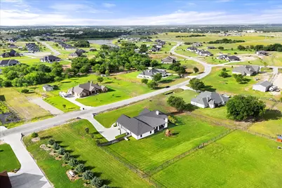 1074 Pioneer Crossing, Weatherford, TX 76088 - Photo 36