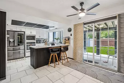 3601 Colosseum Way, Grand Prairie, TX 75052 - Photo 14