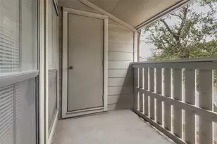 2110 Randy Snow Rd, Arlington, TX 76011 - Photo 14