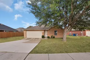 1401 Whitewater Dr, Little Elm, TX 75068 - Photo 1