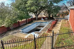 6521 Lynch Ln, Garland, TX 75044 - Photo 10
