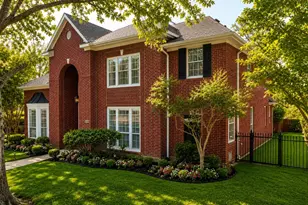 6521 Lynch Ln, Garland, TX 75044 - Photo 2