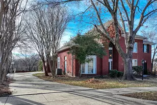 6521 Lynch Ln, Garland, TX 75044 - Photo 2