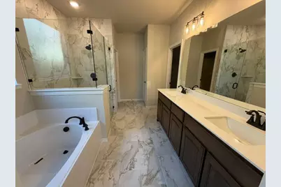 545 Waterford Park Boulevard, Weatherford, TX 76087 - Photo 8