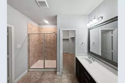 573 W Royal Lane, Irving, TX 75039 - Photo 22