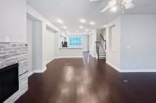 573 W Royal Ln, Irving, TX 75039 - Photo 8