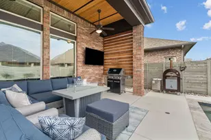 1104 9th St, Argyle, TX 76226 - Photo 6