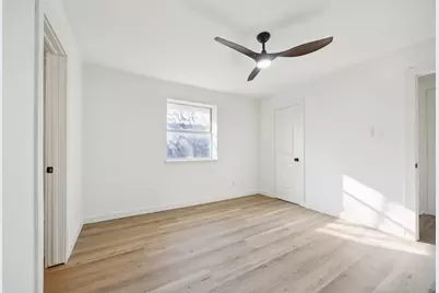 302 W Pelton Street, Sherman, TX 75092 - Photo 14