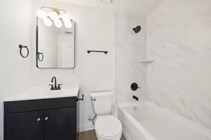 302 W Pelton St, Sherman, TX 75092 - Photo 16