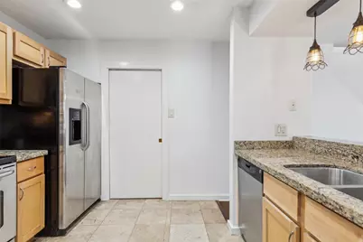 4777 Cedar Springs Road #6N, Dallas, TX 75219 - Photo 8