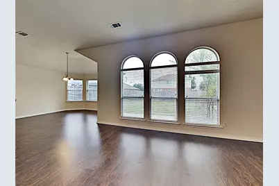 4408 Fox Meadows Lane, Mansfield, TX 76063 - Photo 4