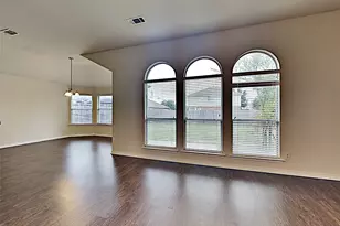 4408 Fox Meadows Ln, Mansfield, TX 76063 - Photo 4