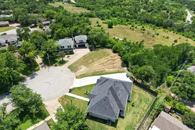 2300 Donnyville Court, Fort Worth, TX 76119 - Photo 2