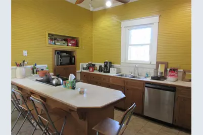 607 S First Street S, Rosebud, TX 76570 - Photo 10