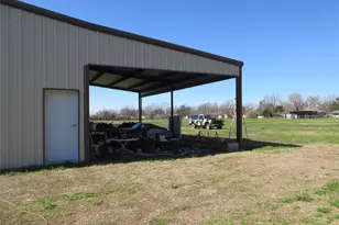 607 S First Street S, Rosebud, TX 76570 - Photo 8