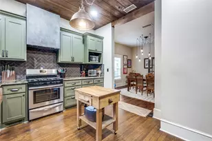 705 S Glasgow Dr, Dallas, TX 75223 - Photo 10