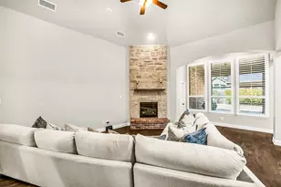 6913 Barolo Dr, Rowlett, TX 75088 - Photo 6