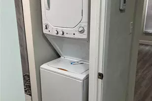 3814 Cauthorn Dr, Dallas, TX 75210 - Photo 12