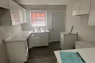 3814 Cauthorn Dr, Dallas, TX 75210 - Photo 2