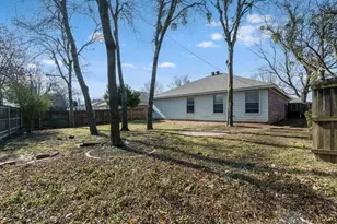 1117 Darren Dr, Burleson, TX 76028 - Photo 18