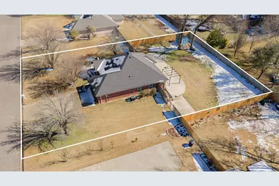 814 Braewood, Lindale, TX 75771 - Photo 2