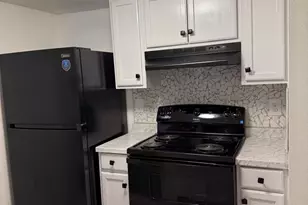 3150 Cliff Creek Crossing Dr, Dallas, TX 75237 - Photo 4