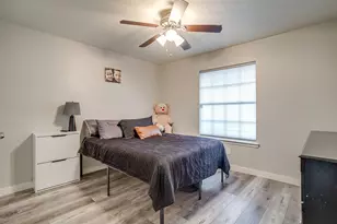 1024 Heberle Dr, Burleson, TX 76028 - Photo 22