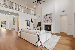 10553 Cromwell Dr, Dallas, TX 75229 - Photo 24