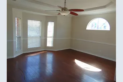 1823 Wildwood Lane, Glenn Heights, TX 75154 - Photo 8