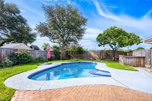 1202 E Berkeley Dr, Richardson, TX 75081 - Photo 2