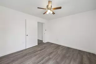 3847 Stalcup Rd, Fort Worth, TX 76119 - Photo 18