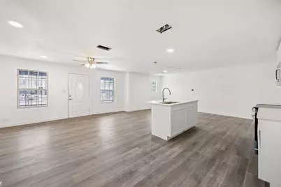 3847 Stalcup Road, Fort Worth, TX 76119 - Photo 10