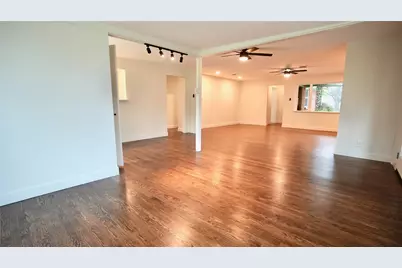 9762 Twin Creek Drive, Dallas, TX 75228 - Photo 8