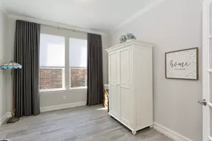 944 Memorial Dr, Aubrey, TX 76227 - Photo 10